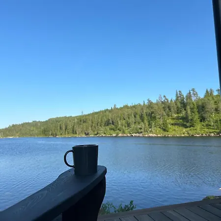 Unique Waterfront With Stunning Views Feriehus Haegebostad